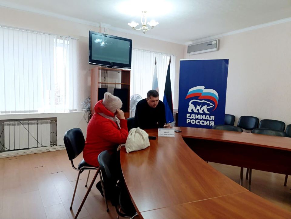 Депутат Народного Совета ДНР ответил на вопросы ждановцев