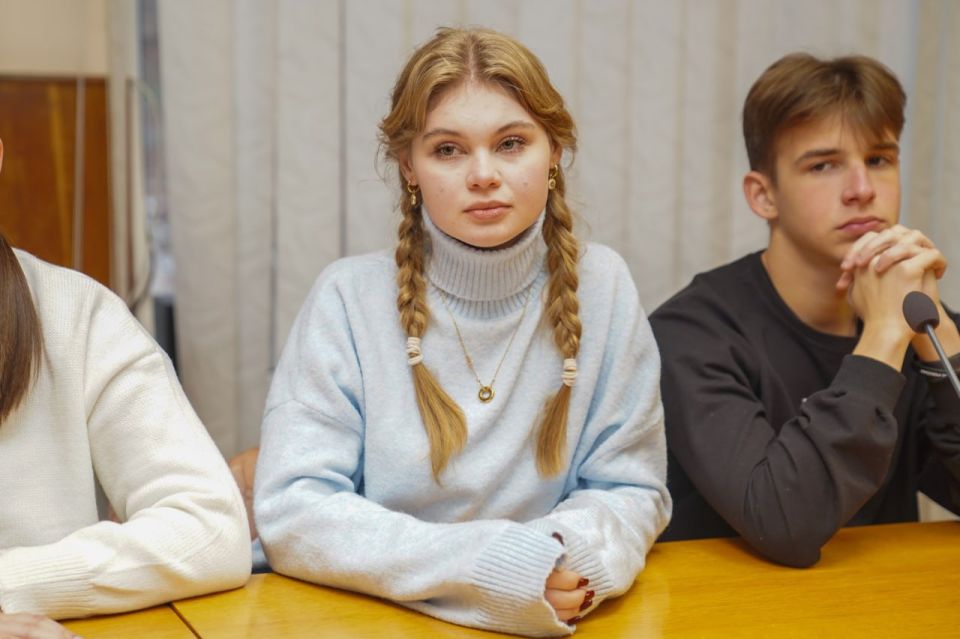 Диалог будущего: Встреча директора Республиканского центра со студентами Донецкой академии управления Диалог будущего: Встреча директора Республиканского центра со студентами Донецкой академии управления