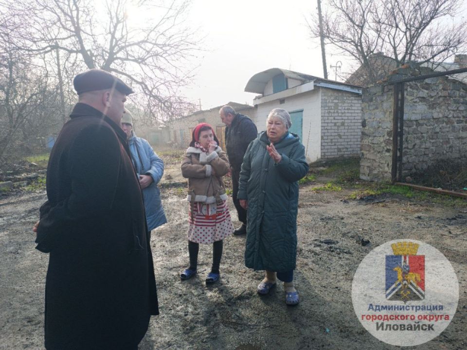 Денис Зубов: Сход граждан. 03 декабря в Иловайске состоялась встреча жителей с временно исполняющим полномочия главы муниципального образования городской округ Иловайск Александром Кузнецовым Денис Зубов: Сход граждан. 03 декабря в Иловайске состоялась встреча жителей с временно исполняющим полномочия главы муниципального образования городской округ Иловайск Александром Кузнецовым