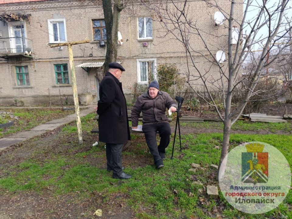 Денис Зубов: Сход граждан. 03 декабря в Иловайске состоялась встреча жителей с временно исполняющим полномочия главы муниципального образования городской округ Иловайск Александром Кузнецовым
