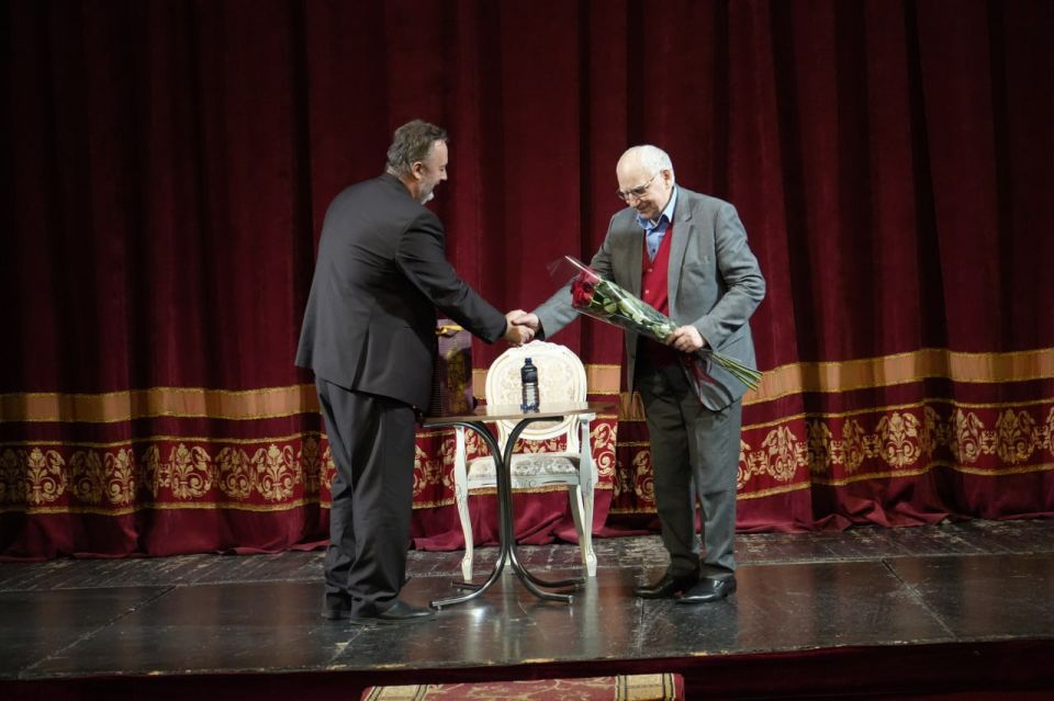 Вдохновляющая встреча Донецкого РАМТа с народным артистом России Валерием Бариновым