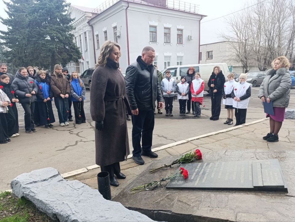 Сергей Ермаков: 3 декабря в городском округе прошло памятное мероприятие, посвященное Дню Неизвестного Солдата Сергей Ермаков: 3 декабря в городском округе прошло памятное мероприятие, посвященное Дню Неизвестного Солдата