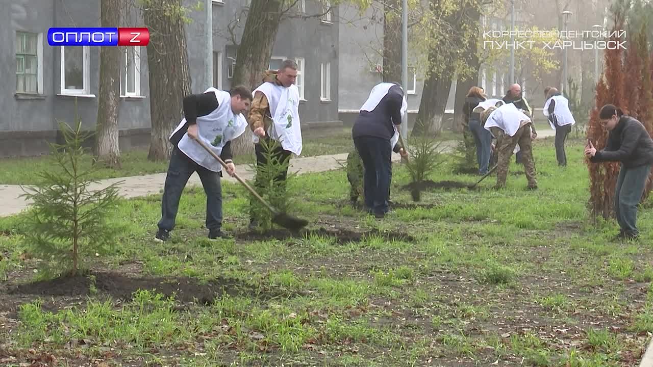 Акция «Сад памяти». С 2020 года в нашей стране по инициативе президента России Владимира Путина проходит акция «Сад памяти»