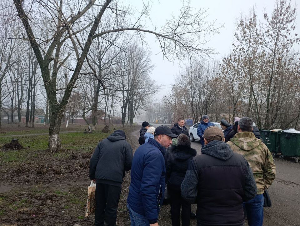 По поручению Главы ДНР Дениса Пушилина проводятся встречи с населением для выявления проблемных вопросов на подведомственной территории По поручению Главы ДНР Дениса Пушилина проводятся встречи с населением для выявления проблемных вопросов на подведомственной территории
