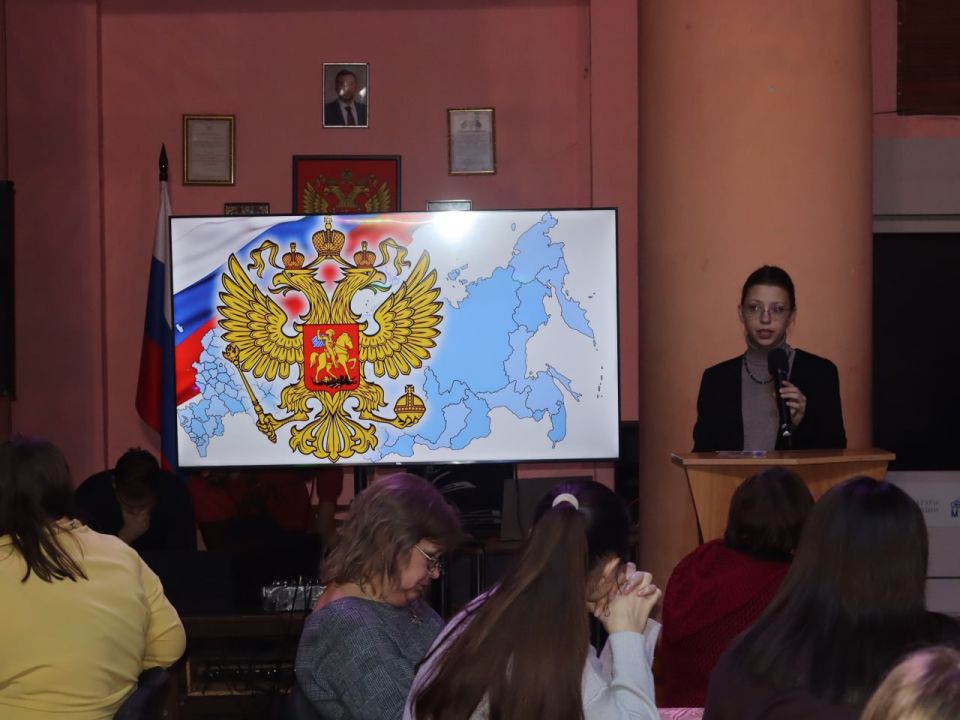 «СТРАНИЦЫ ВОИНСКОЙ СЛАВЫ». В среду, 03 декабря 2025 года, на базе МБУ «Дворец культуры имени Владимира Маяковского городского округа Торез» состоялась интеллектуально - патриотическая акция «Страницы воинской славы»... «СТРАНИЦЫ ВОИНСКОЙ СЛАВЫ». В среду, 03 декабря 2025 года, на базе МБУ «Дворец культуры имени Владимира Маяковского городского округа Торез» состоялась интеллектуально - патриотическая акция «Страницы воинской славы»...