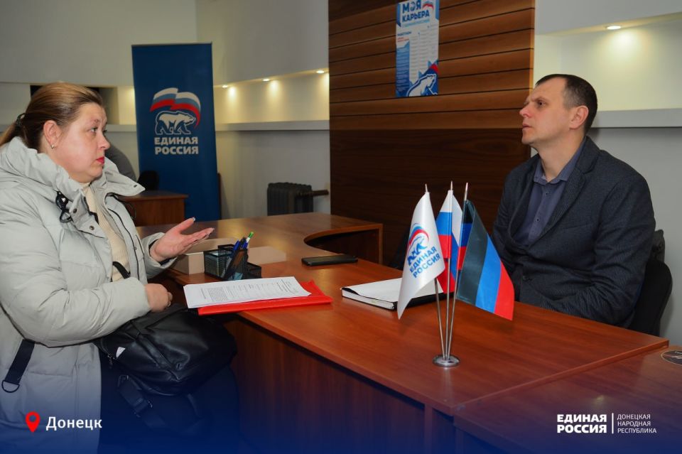 От бытовых мелочей до сложных проблем – с чем приходят люди в общественные приёмные единороссов От бытовых мелочей до сложных проблем – с чем приходят люди в общественные приёмные единороссов