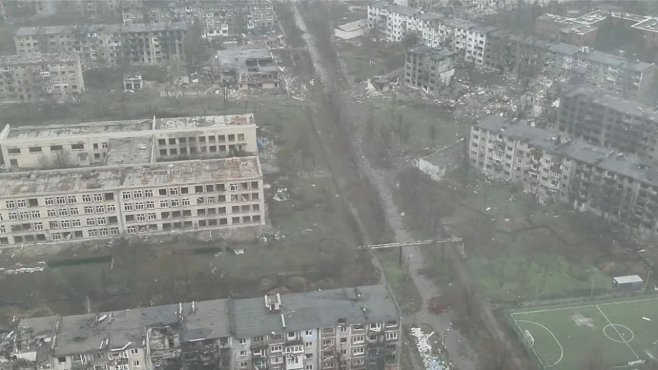 Более 1000 украинских солдат окружены в Мирнограде, пишет Bild со ссылкой на украинского военного Более 1000 украинских солдат окружены в Мирнограде, пишет Bild со ссылкой на украинского военного