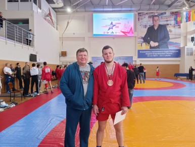 Евгений Ширшов: На Всероссийских соревнованиях по самбо, проходящих в Новороссийске, наша команда пополнила свою коллекцию наград!
