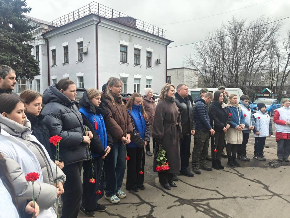 Имя твое неизвестно, подвиг твой бессмертен Имя твое неизвестно, подвиг твой бессмертен