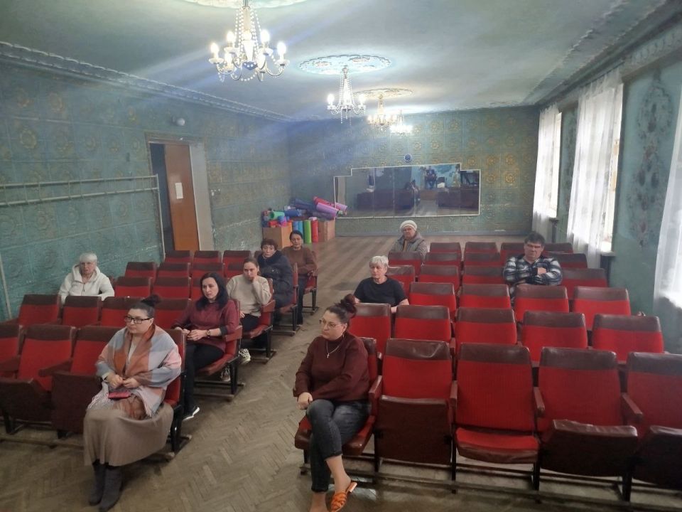 Первый заместитель главы Администрации Старобешевского муниципального округа Алексей Черкашин провел сход граждан в поселке Новый Свет Первый заместитель главы Администрации Старобешевского муниципального округа Алексей Черкашин провел сход граждан в поселке Новый Свет