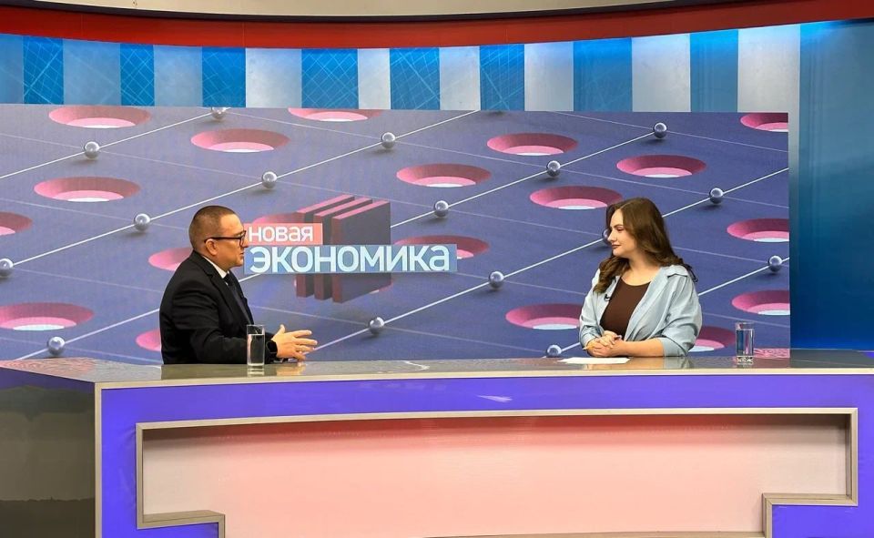 Андрей Крамар: Сегодня в студии Первого Республиканского канала говорили об одной из последних законодательных инициатив, которую фракция ЛДПР во главе с Председателем партии Леонидом Эдуардовичем Слуцким внесла на... Андрей Крамар: Сегодня в студии Первого Республиканского канала говорили об одной из последних законодательных инициатив, которую фракция ЛДПР во главе с Председателем партии Леонидом Эдуардовичем Слуцким внесла на...