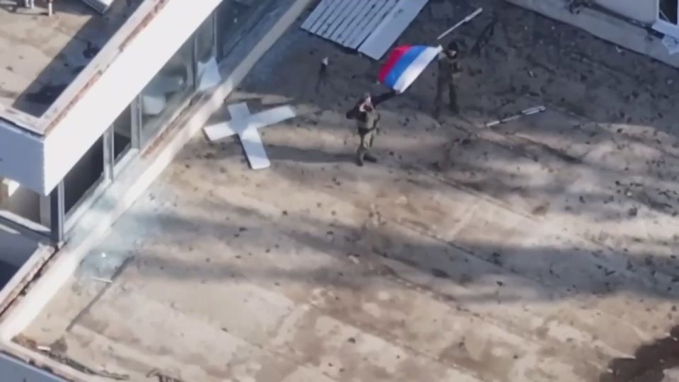 В Покровске флаги России уже буквально везде