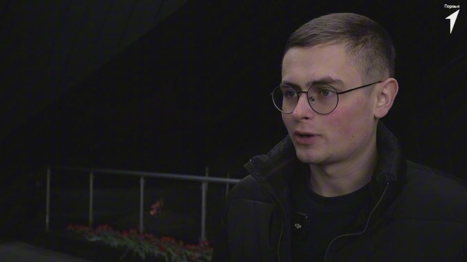 Помним каждого. В особенный день, в День Неизвестного Солдата, когда мы всей страной склоняем головы в память о тех, кто отдал жизнь за Родину, и чьи имена остались неизвестными