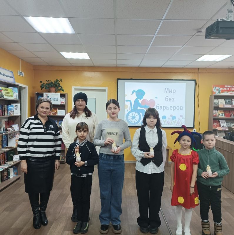 В Кировской библиотеке прошло мероприятие к Международному дню инвалидов В Кировской библиотеке прошло мероприятие к Международному дню инвалидов