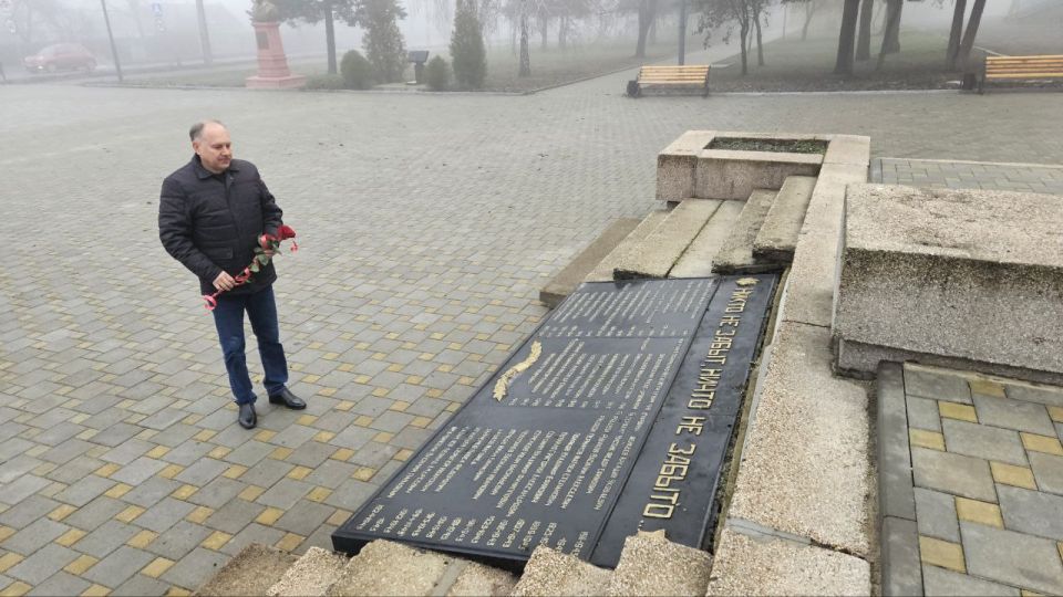 Сегодня состоялось памятное мероприятие, приуроченное ко Дню Неизвестного солдата Сегодня состоялось памятное мероприятие, приуроченное ко Дню Неизвестного солдата