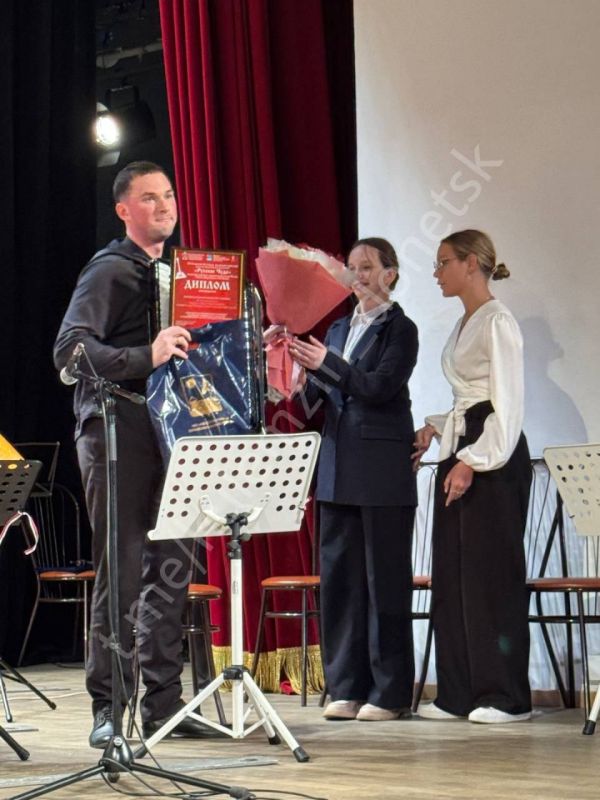 Народный инструментальный ансамбль преподавателей донецкой школы искусств № 6 «Гармония» принял участие в Гала-концерте III Открытого онлайн-фестиваля ансамблей и оркестров русских народных инструментов «Русское Чудо» в... Народный инструментальный ансамбль преподавателей донецкой школы искусств № 6 «Гармония» принял участие в Гала-концерте III Открытого онлайн-фестиваля ансамблей и оркестров русских народных инструментов «Русское Чудо» в...