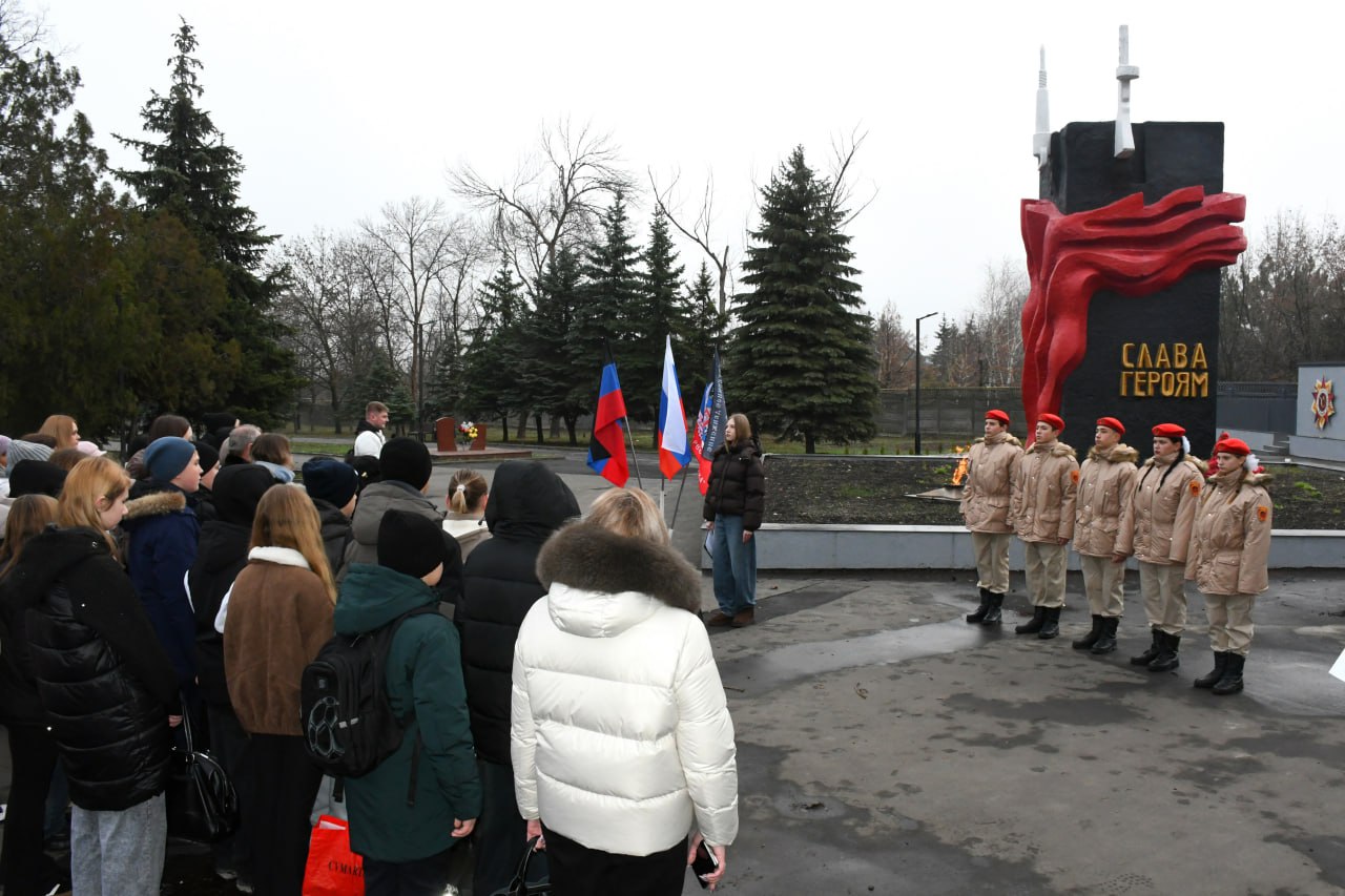В Кировском почтили память погибших воинов в День неизвестного солдата