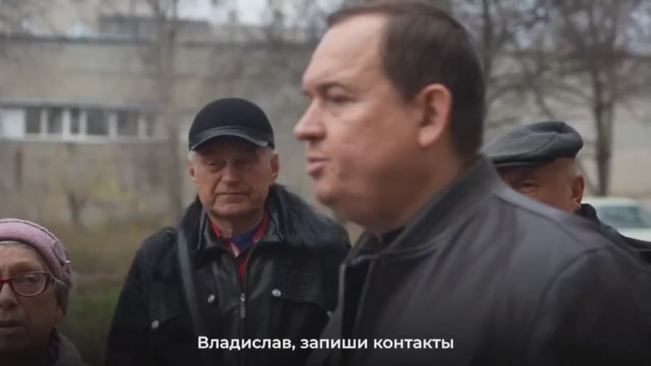 Депутат Народного Совета Алексей Муратов провел сход граждан в Киевском районе Донецка