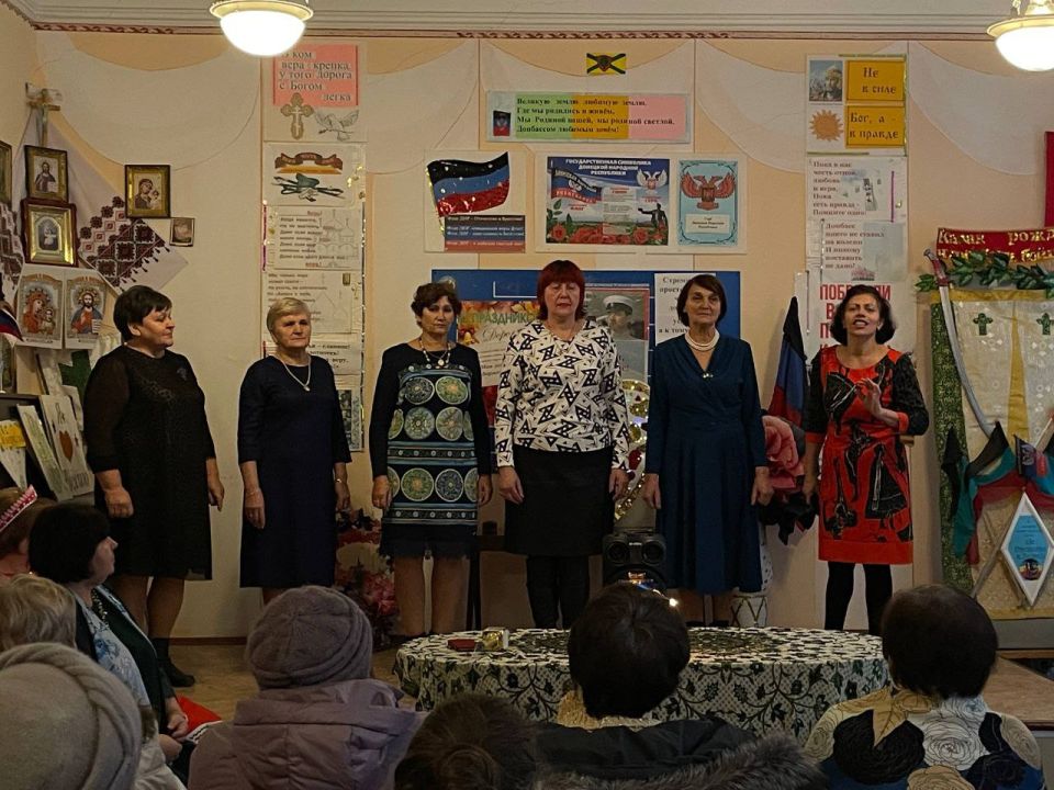 30 ноября в нашей уютной «Светлице» прошла очень душевная и важная встреча, посвящённая Дню Матери в рамках партпроекта "Женское движение Единой России" 30 ноября в нашей уютной «Светлице» прошла очень душевная и важная встреча, посвящённая Дню Матери в рамках партпроекта "Женское движение Единой России"