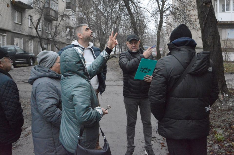 Алексей Дорофеев взял в работу обращение жителей дома на Киевском проспекте Донецка Алексей Дорофеев взял в работу обращение жителей дома на Киевском проспекте Донецка
