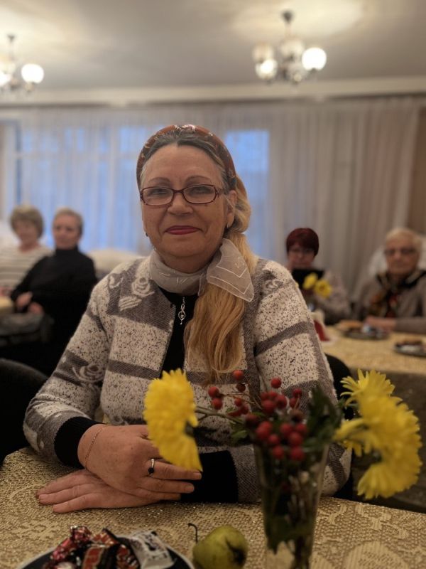 В Центре социального обслуживания населения Ленинского района города Донецка прошло чаепитие «Доброе сердце – особым людям», посвященное Международному дню инвалидов В Центре социального обслуживания населения Ленинского района города Донецка прошло чаепитие «Доброе сердце – особым людям», посвященное Международному дню инвалидов