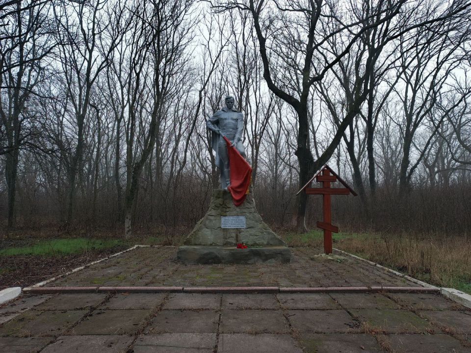 В День памяти Неизвестного Солдата в муниципалитетах ДНР прошли торжественные мероприятия, митинги-реквиемы В День памяти Неизвестного Солдата в муниципалитетах ДНР прошли торжественные мероприятия, митинги-реквиемы