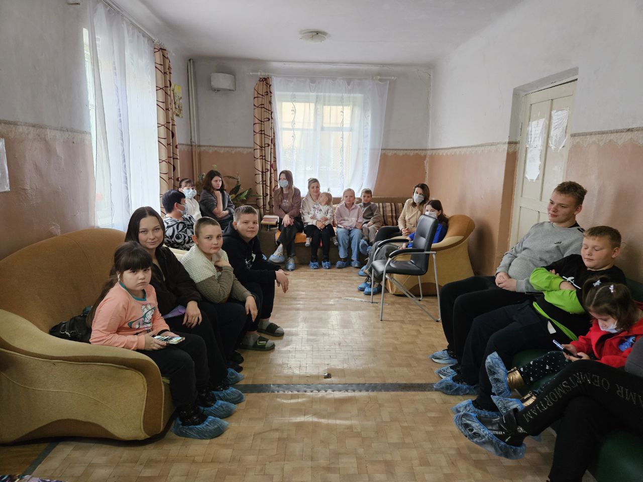 Елена Рязанцева: Спешим делать добро: всем районом — за улыбки детей Елена Рязанцева: Спешим делать добро: всем районом — за улыбки детей