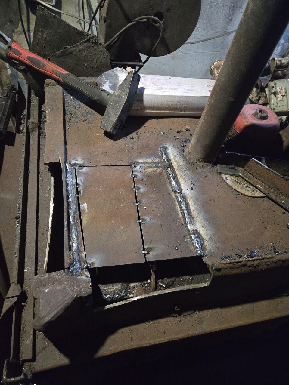 Колымские слесари-сантехники помогли коммунальному предприятию Ждановки Колымские слесари-сантехники помогли коммунальному предприятию Ждановки