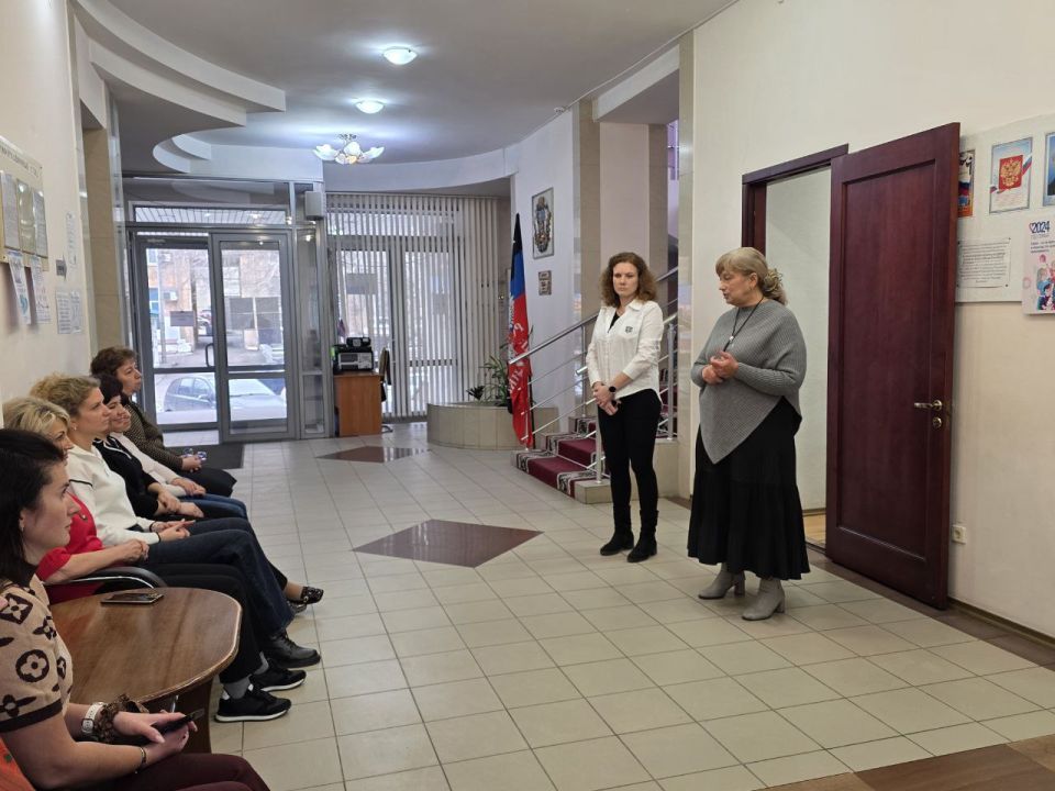 Татьяна Копылова: Сегодня, 4 декабря, по поручению Главы Республики Дениса Пушилина и в рамках проекта "УПРАВДОМ", реализуемого партией "Единая Россия" Татьяна Копылова: Сегодня, 4 декабря, по поручению Главы Республики Дениса Пушилина и в рамках проекта "УПРАВДОМ", реализуемого партией "Единая Россия"