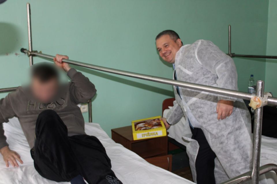 Иван Приходько: Член Совета Федерации Федерального Собрания Российской Федерации, заместитель председателя Комитета Совета Федерации по международным делам, координатор совета партийного проекта «Женское движение» Донецкого... Иван Приходько: Член Совета Федерации Федерального Собрания Российской Федерации, заместитель председателя Комитета Совета Федерации по международным делам, координатор совета партийного проекта «Женское движение» Донецкого...