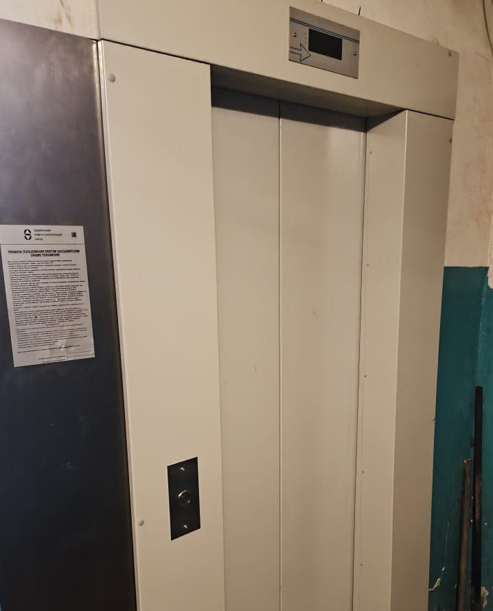 В Кировском установили два новых лифта В Кировском установили два новых лифта