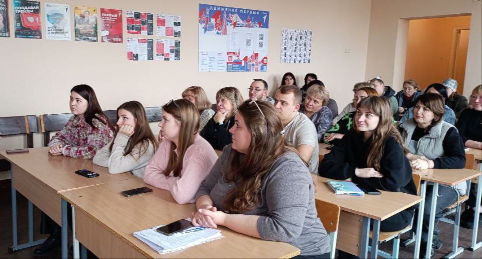 В Калининском районе Горловки состоялась встреча с трудовым коллективом В Калининском районе Горловки состоялась встреча с трудовым коллективом