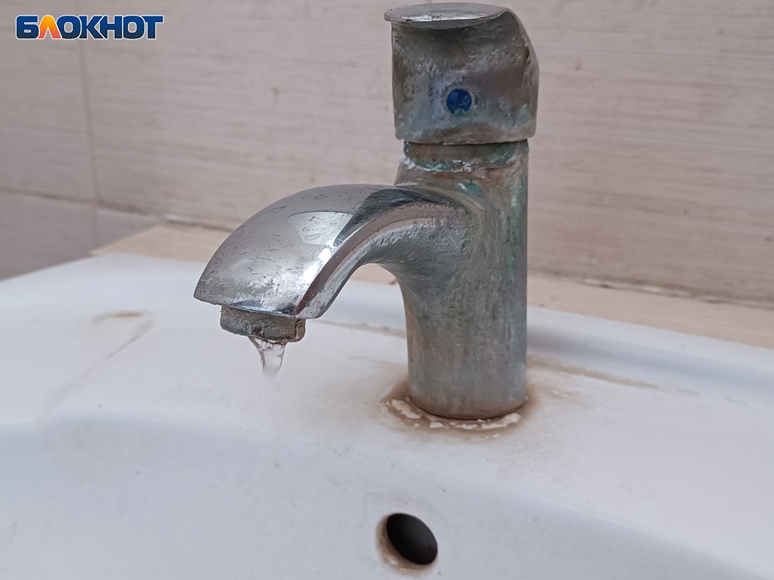 Вода исчезла из Кировского района Донецка, хотя глава ДНР обещал улучшение в декабре Вода исчезла из Кировского района Донецка, хотя глава ДНР обещал улучшение в декабре