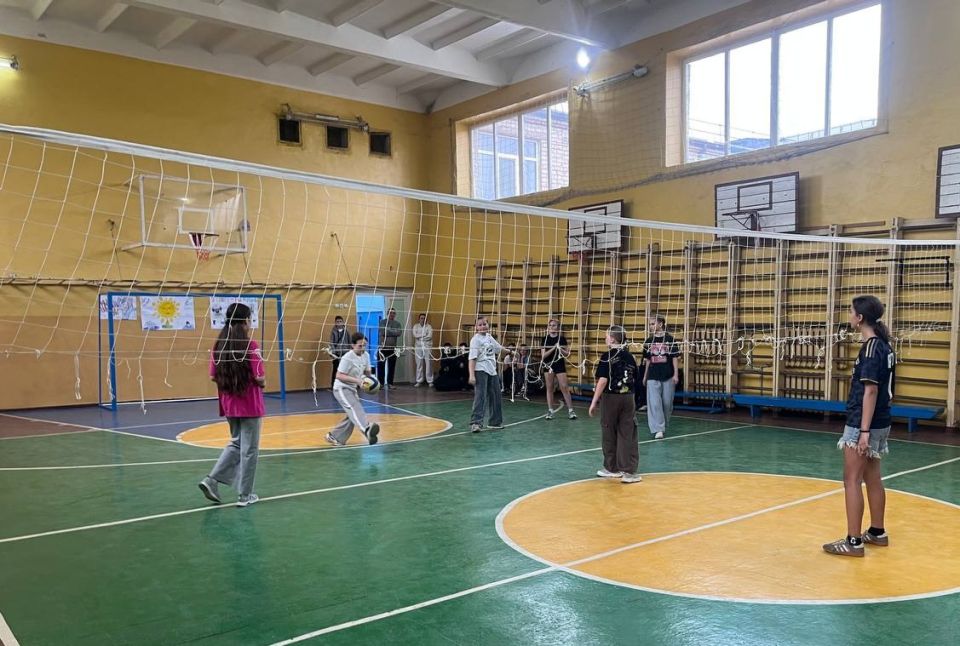 В Ждановке прошли соревнования по пионерболу В Ждановке прошли соревнования по пионерболу