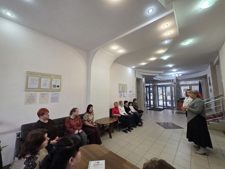 Татьяна Копылова: Сегодня, 4 декабря, по поручению Главы Республики Дениса Пушилина и в рамках проекта "УПРАВДОМ", реализуемого партией "Единая Россия" Татьяна Копылова: Сегодня, 4 декабря, по поручению Главы Республики Дениса Пушилина и в рамках проекта "УПРАВДОМ", реализуемого партией "Единая Россия"