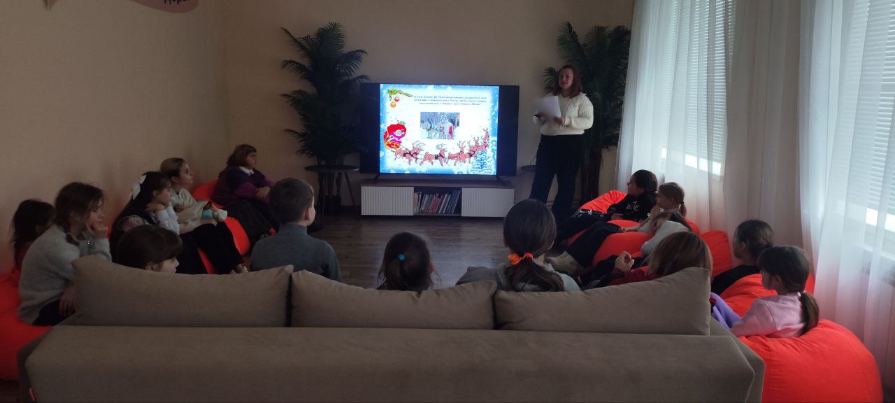 В молодежном отделе МБУ "Дебальцевский центр культуры и досуга" состоялось по-настоящему волшебное предновогоднее событие В молодежном отделе МБУ "Дебальцевский центр культуры и досуга" состоялось по-настоящему волшебное предновогоднее событие