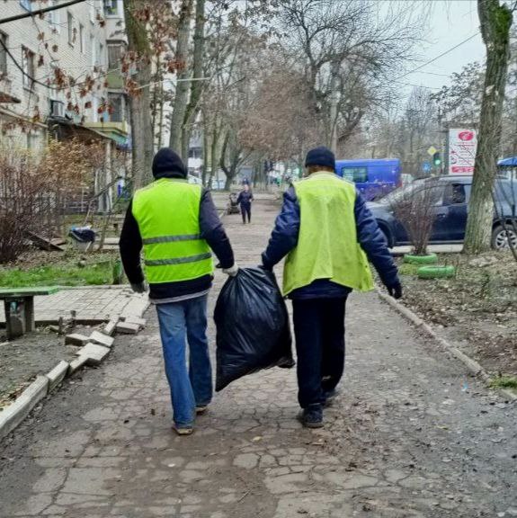 Михаил Меренков: Акция «Чистый четверг» в Буденновском районе Михаил Меренков: Акция «Чистый четверг» в Буденновском районе
