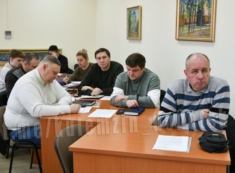 Алексей Кулемзин: Сегодня состоялось очередное заседание Комиссии по предупреждению и ликвидации чрезвычайных ситуаций и обеспечению пожарной безопасности городского округа Донецк Алексей Кулемзин: Сегодня состоялось очередное заседание Комиссии по предупреждению и ликвидации чрезвычайных ситуаций и обеспечению пожарной безопасности городского округа Донецк