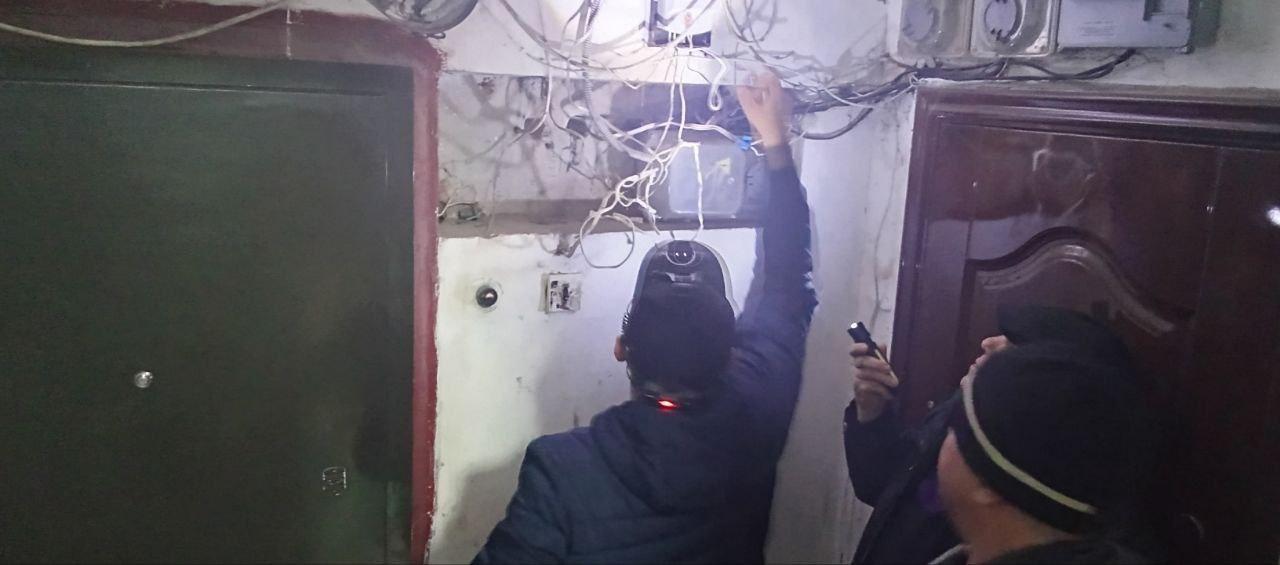 Специалисты из Хабаровского края наладили электрику в микрорайоне Восточный Дебальцево Специалисты из Хабаровского края наладили электрику в микрорайоне Восточный Дебальцево