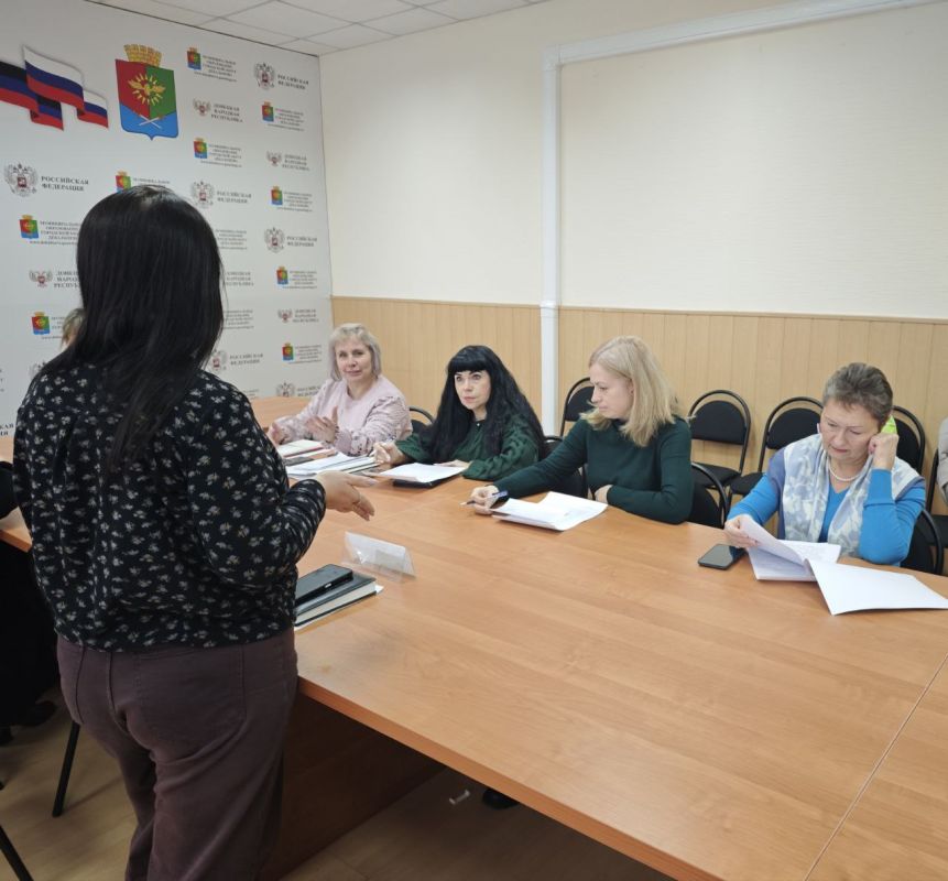 04 декабря 2025 года во исполнение поручения Главы Донецкой Народной Республики Дениса Владимировича Пушилина о ведении постоянного диалога с жителями республики, заместитель председателя Дебальцевского городского совета...