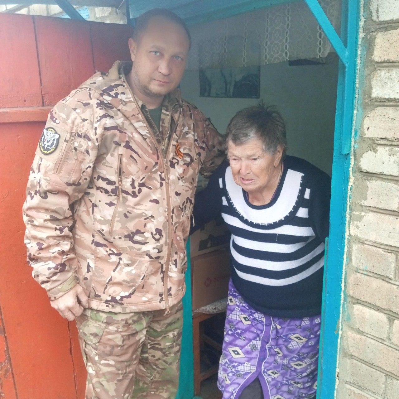 Волонтеры Краснодарского края передали 2 тонны гуманитарной помощи жителям Волновахского округа Волонтеры Краснодарского края передали 2 тонны гуманитарной помощи жителям Волновахского округа