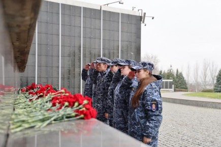Донецкие и волгоградские поисковики приняли участие в церемонии закрытия региональной «Вахты Памяти – 2025»