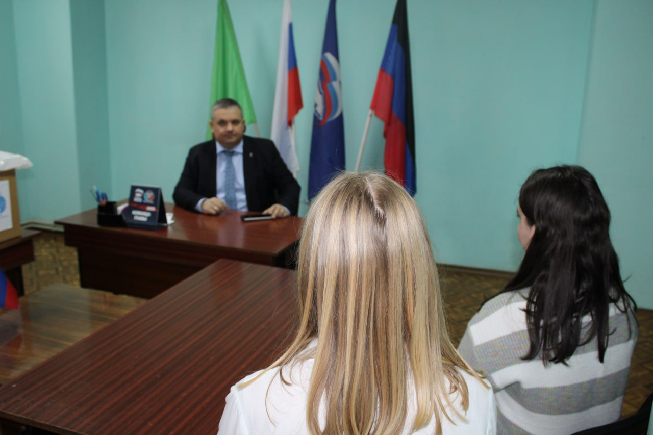 Иван Приходько: Состоялась встреча руководства администрации городского округа Горловка с жителями Иван Приходько: Состоялась встреча руководства администрации городского округа Горловка с жителями