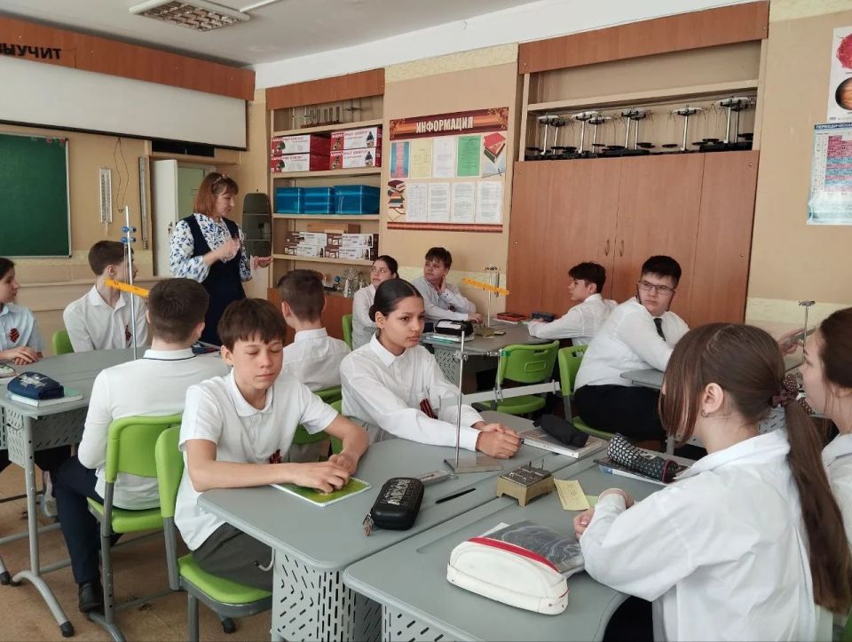 В ноябре в республиканских школах открыли три новых аграрных и агротехнологических класса В ноябре в республиканских школах открыли три новых аграрных и агротехнологических класса