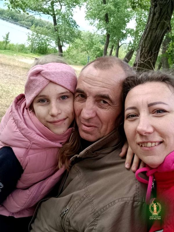 Для объятий не нужен специальный повод, но именно сегодня, 4 декабря в День объятий, мы решили напомнить как это важно! Для объятий не нужен специальный повод, но именно сегодня, 4 декабря в День объятий, мы решили напомнить как это важно!