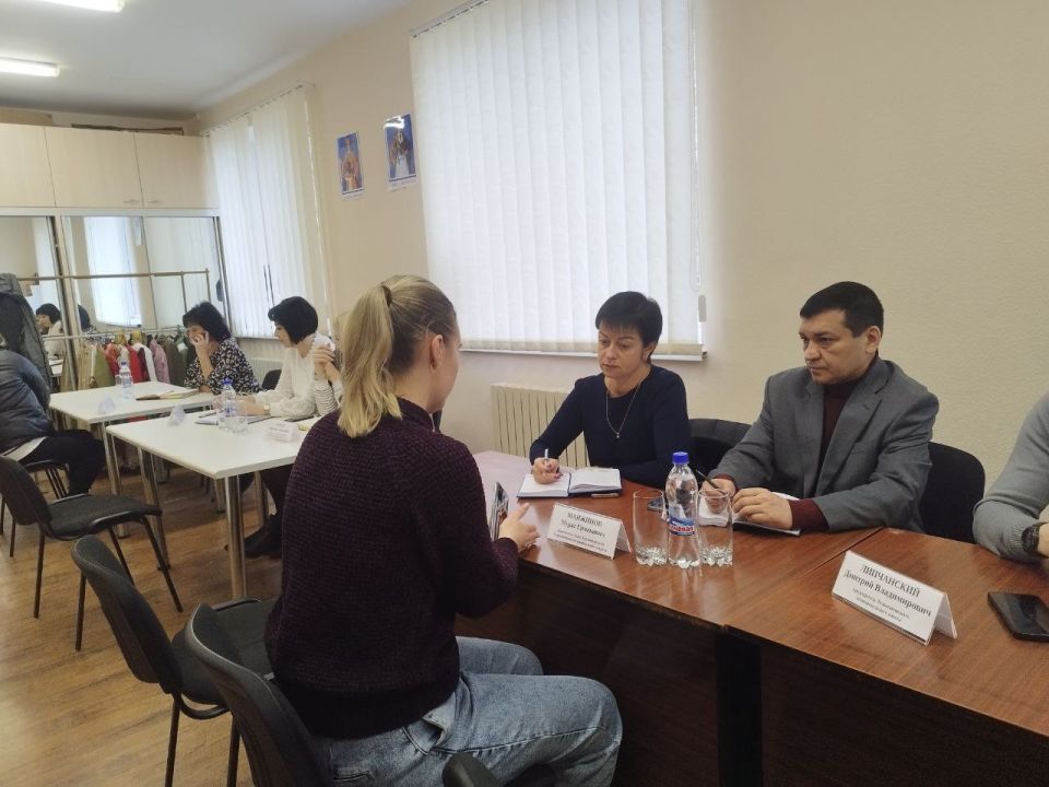 Наталья Великодная: Выездная администрация в селе Каменка Наталья Великодная: Выездная администрация в селе Каменка