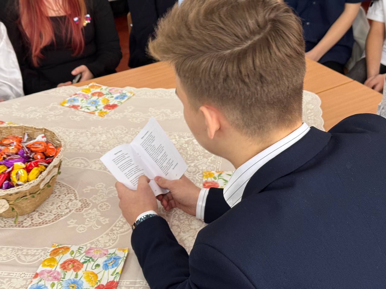 Накануне значимого для всей страны Дня Героев Отечества, в ГБОУ "Школа №5 г.о. Дебальцево" совместно с отделом физической культуры, спорта и туризма администрации г.о. Дебальцево прошло мероприятие, которое надолго останется... Накануне значимого для всей страны Дня Героев Отечества, в ГБОУ "Школа №5 г.о. Дебальцево" совместно с отделом физической культуры, спорта и туризма администрации г.о. Дебальцево прошло мероприятие, которое надолго останется...