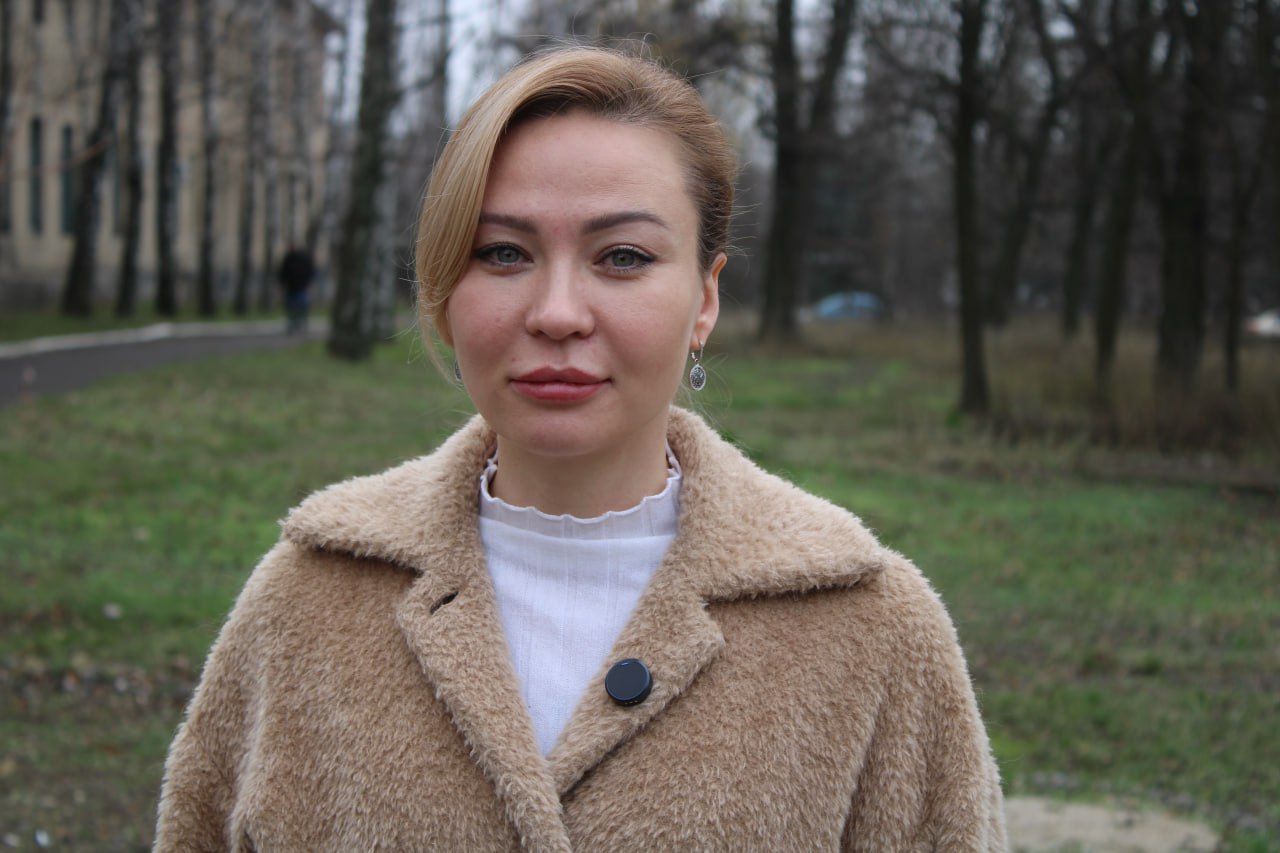 Иван Приходько: Член Совета Федерации Федерального Собрания Российской Федерации, заместитель председателя Комитета Совета Федерации по международным делам, координатор совета партийного проекта «Женское движение» Донецкого... Иван Приходько: Член Совета Федерации Федерального Собрания Российской Федерации, заместитель председателя Комитета Совета Федерации по международным делам, координатор совета партийного проекта «Женское движение» Донецкого...