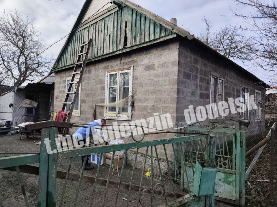 Администрация г.о. Донецк регулярно оказывает помощь жителям освобождённых населённых пунктов Администрация г.о. Донецк регулярно оказывает помощь жителям освобождённых населённых пунктов