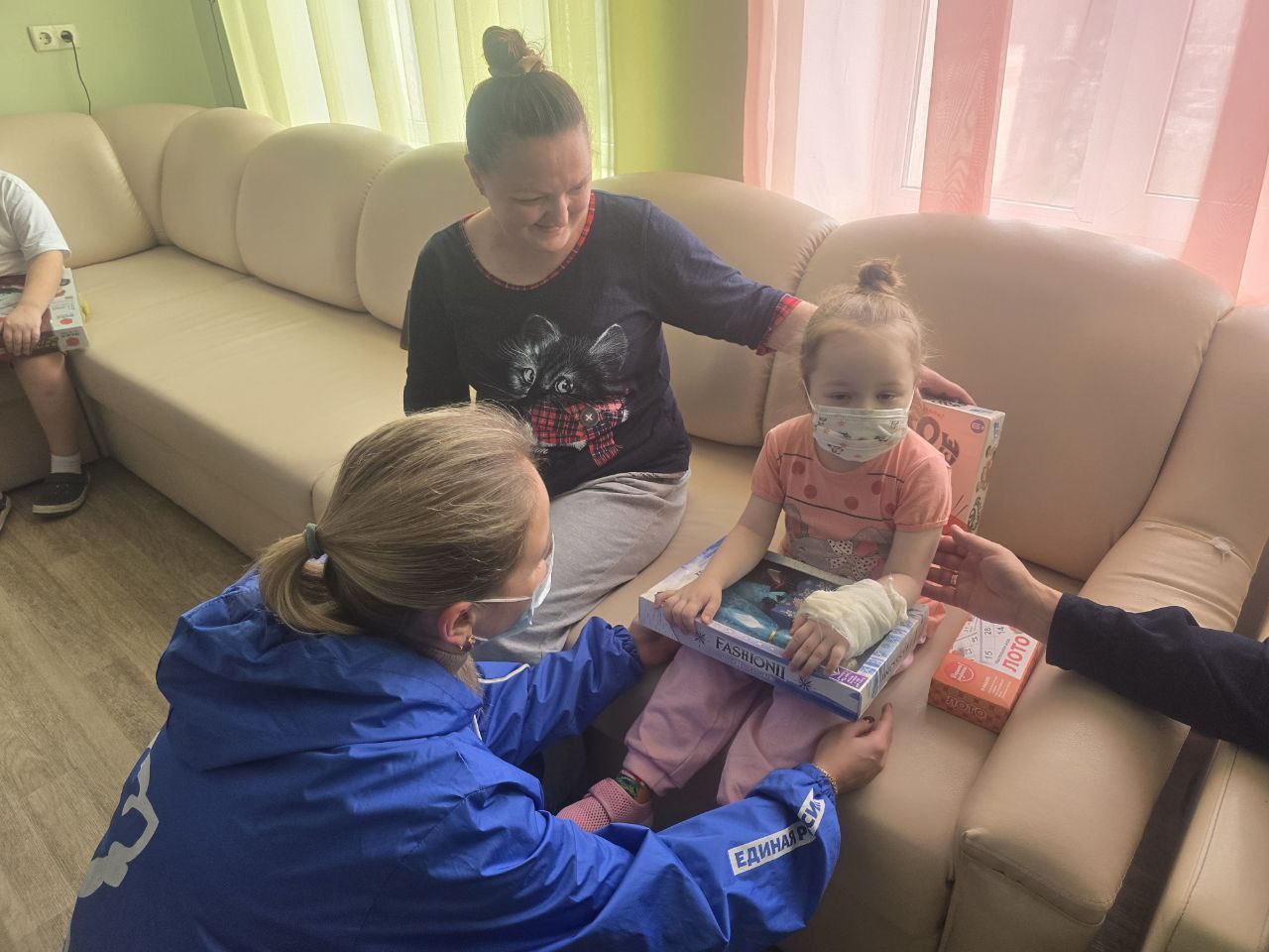 «Коробка храбрости» принесла радость маленьким пациентам! «Коробка храбрости» принесла радость маленьким пациентам!